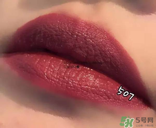 ������С�ֶ������ĸ�ɫ��𣿰�����С�ֶ����Ա����˺�ܵ��ĸ�ɫ��